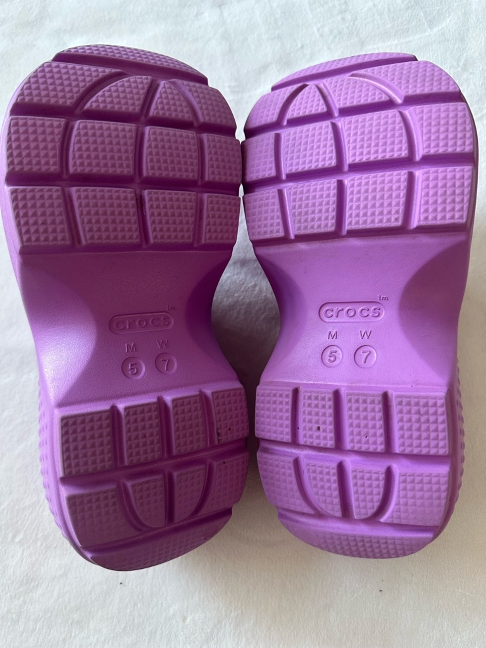 Stomp Platform Crocs - Picture 3 of 3